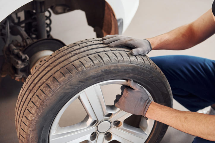Rolls Royce Tire Repair Services in Toronto